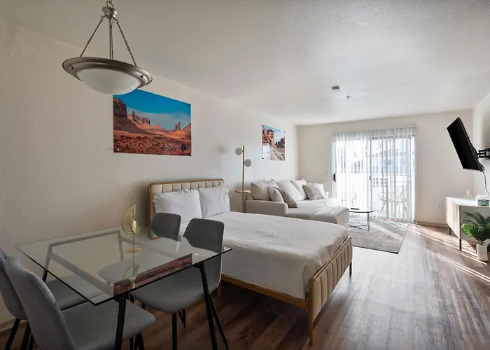 Cozy With Free Parking And Pool Tempe